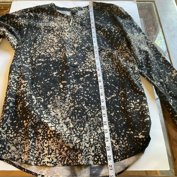 Lululemon loose athletic top - Picture 8 of 12